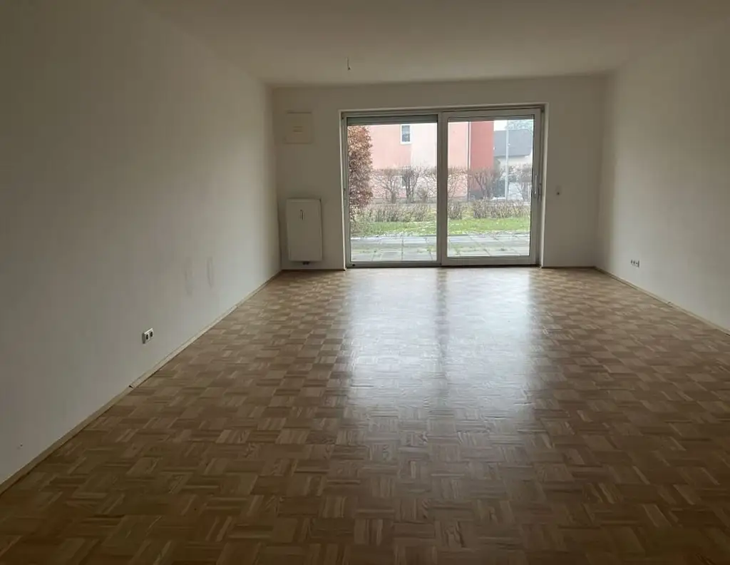Moderne Traumwohnung in Top-Lage mit Garten und Tiefgarage - in Vöcklamarkt, Oberösterreich!