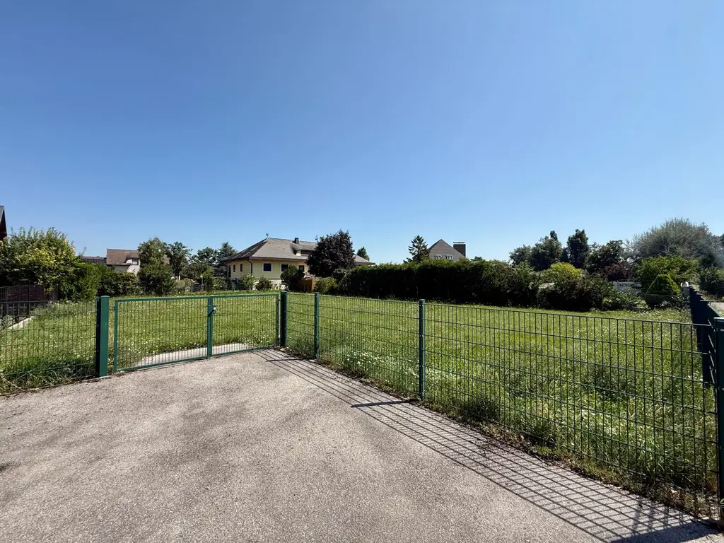 Vollaufgeschlossener Baugrund in Top Lage