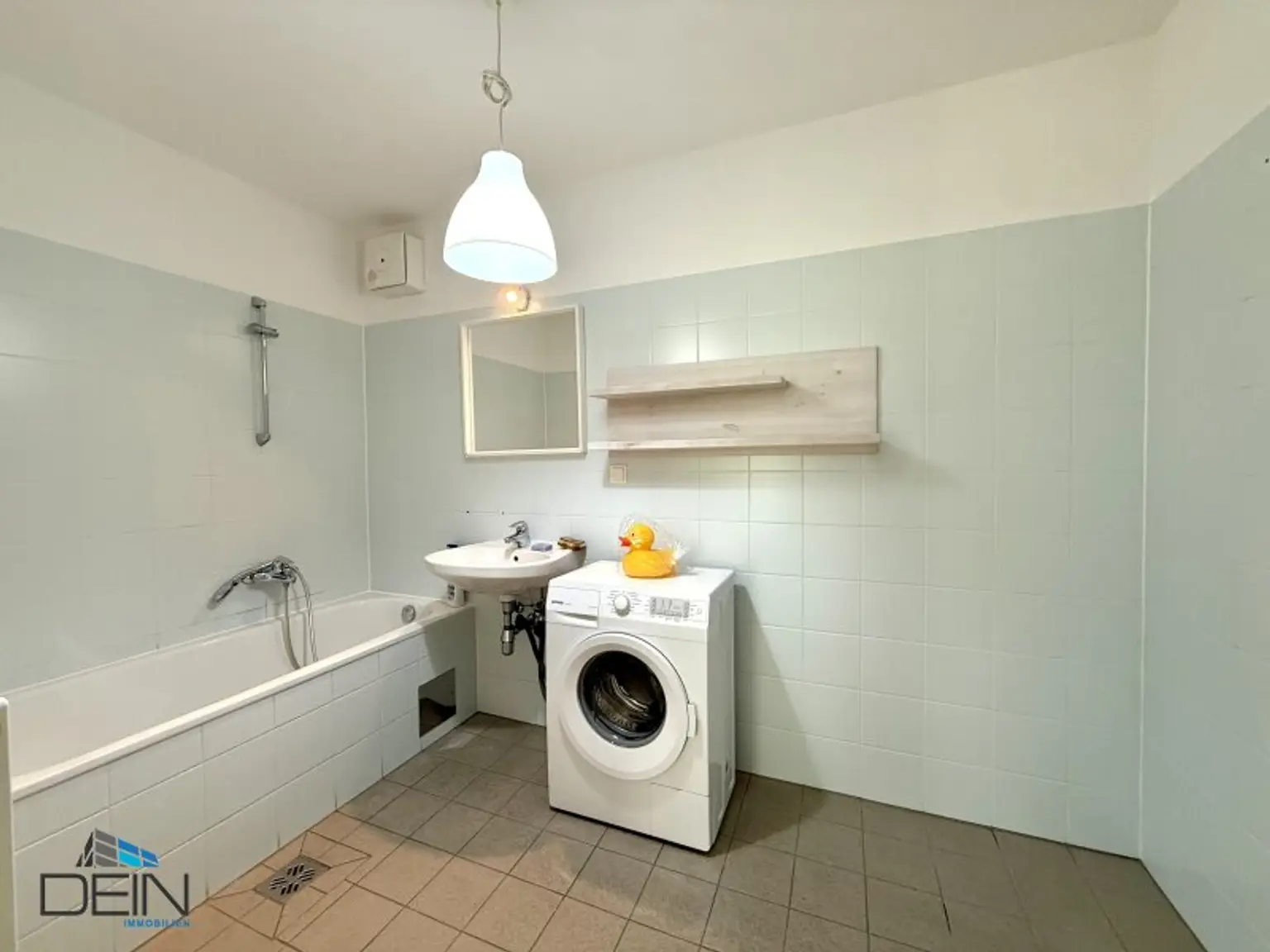 ++NEU++ HELLE 2 ZIMMER NEUBAUWOHNUNG MIT EINER LOGGIA IN DER WIENERBERG CITY!