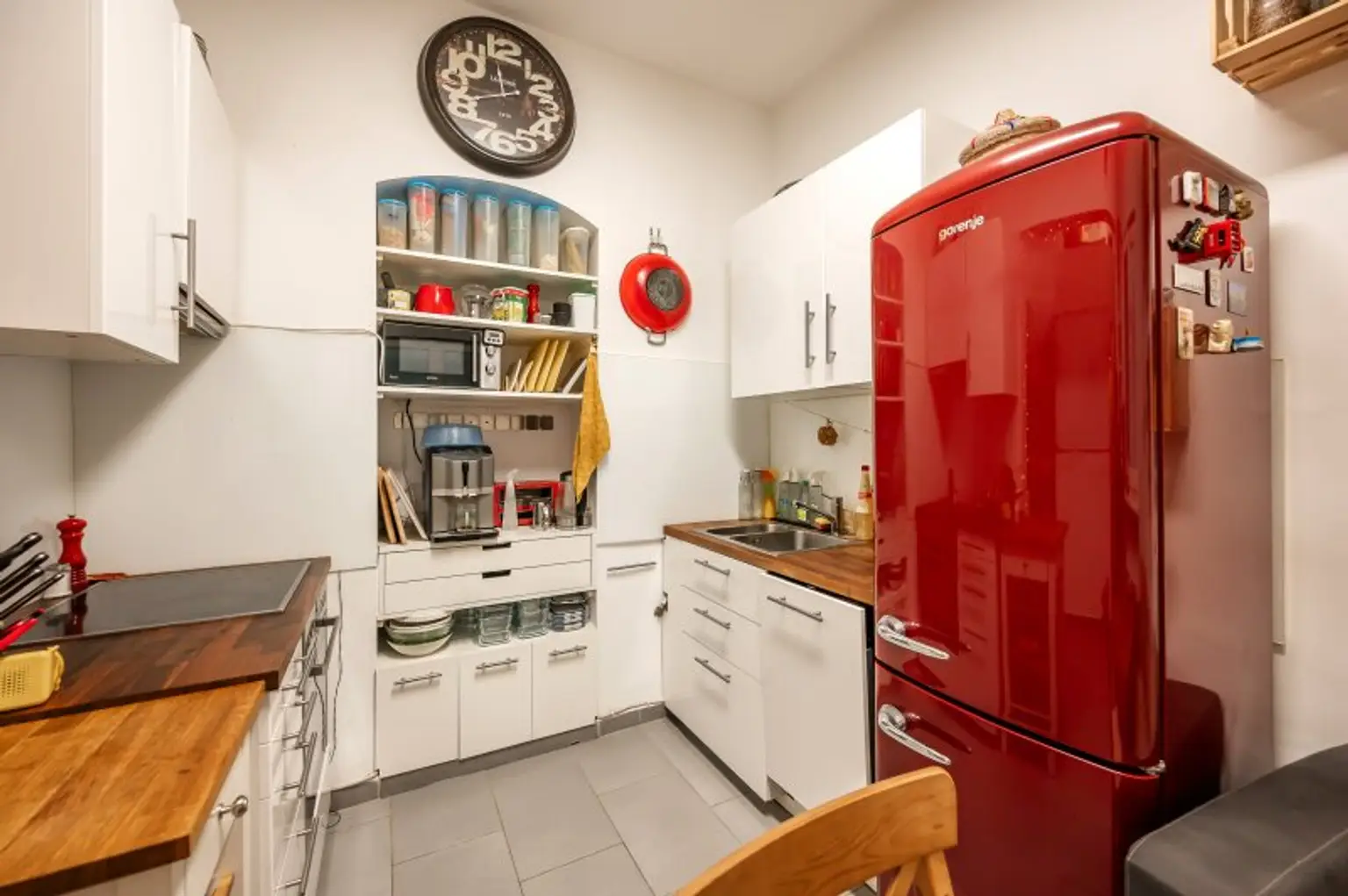++NEU++ perfekt geschnittene 2-Zimmer Altbauwohnung, wunderschöner Stilaltbau!