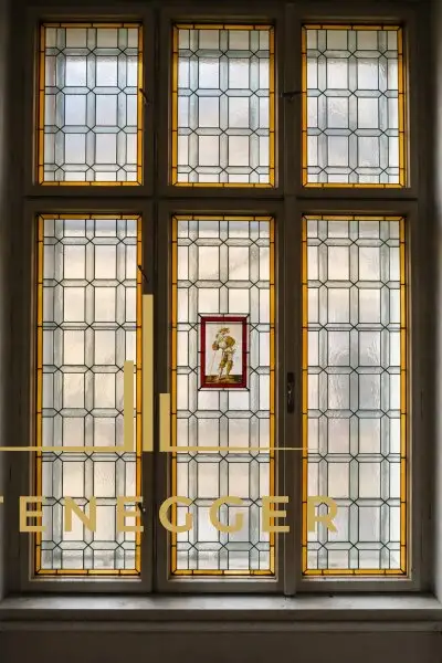 Herrschaftliche Cottage Villa in prominentester Lage mit hohem Entwicklungspotenzial