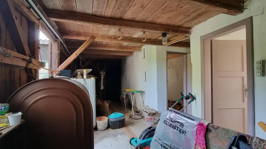 Einfamilienhaus mit großem Grundstück in idyllischer Ruhelage