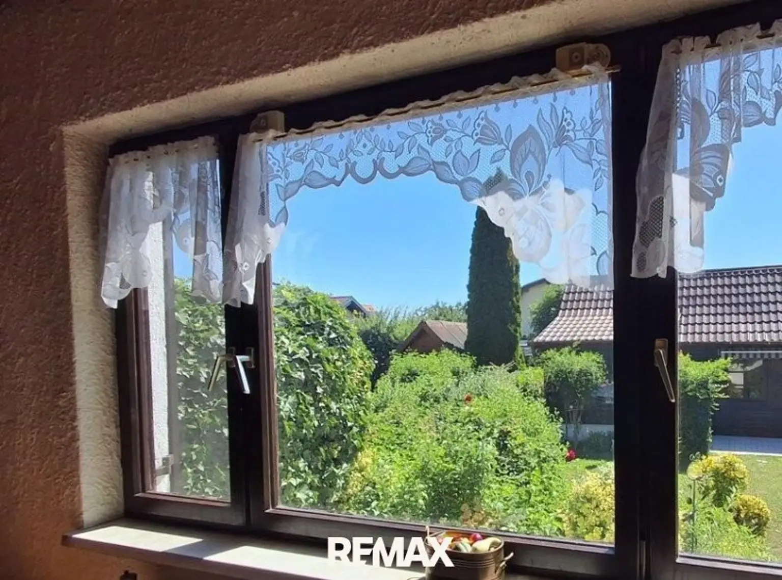 17 Ausblick Wohnzimmer EFH 1220