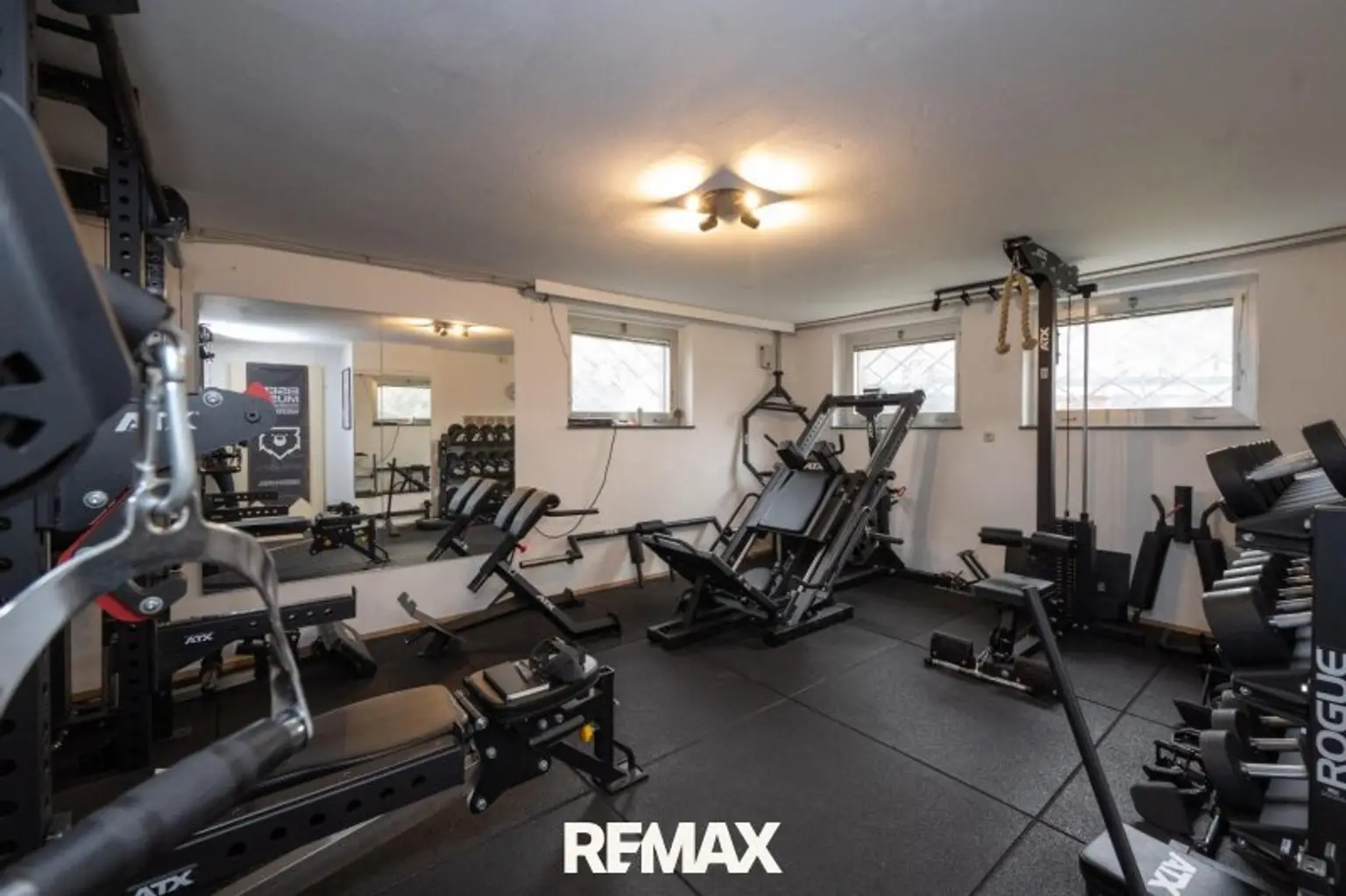Fitnessstudio (KG)