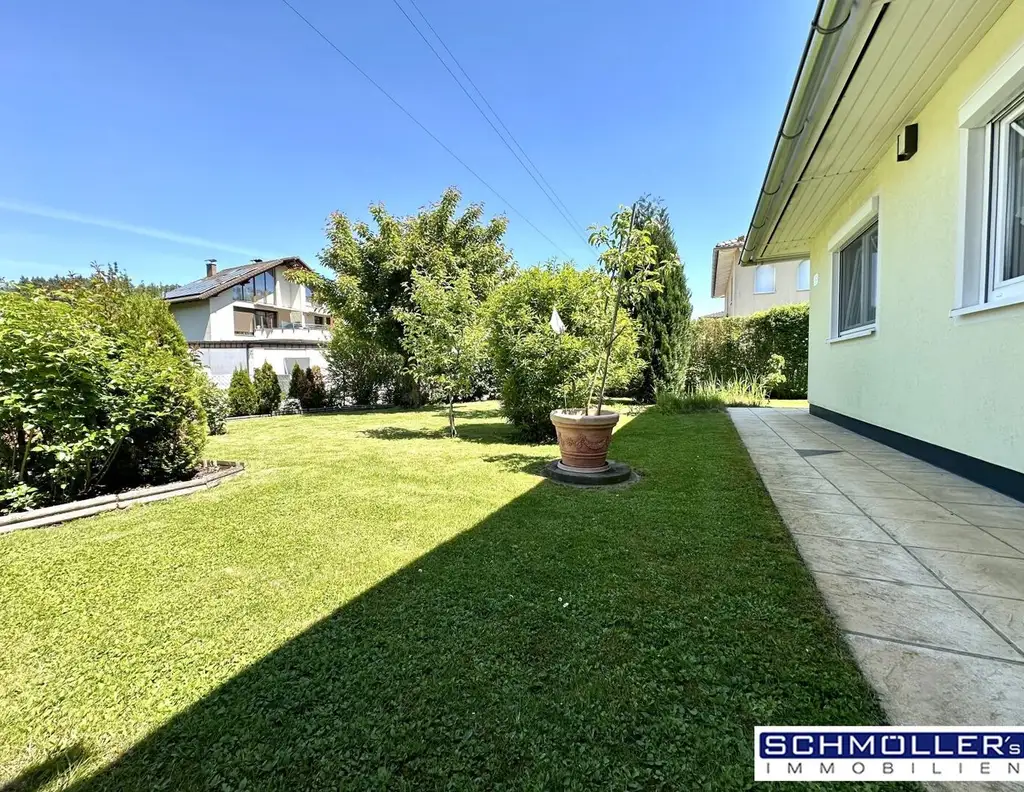 Wohlfühl-Bungalow mit Pool in idyllischer Lage