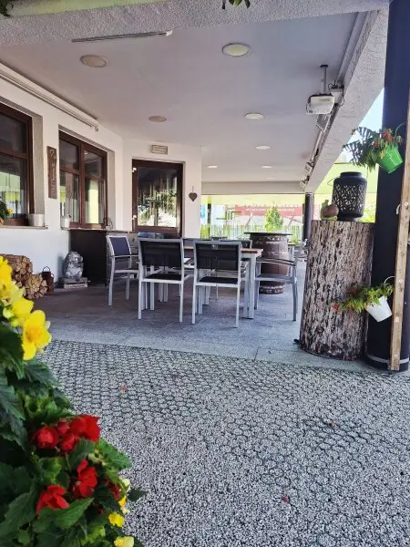 TOP Location mit umsatzstarkem Gastro-Konzept sucht Nachfolger!