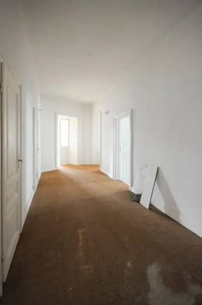 IHR SANIERUNGSPROJEKT - 3-ZIMMER-ALTBAUWOHNUNG MIT TERRASSE
