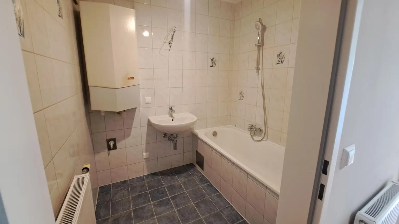 Provisionsfreie helle 3 Zimmerwohnung mit Kaufoption
