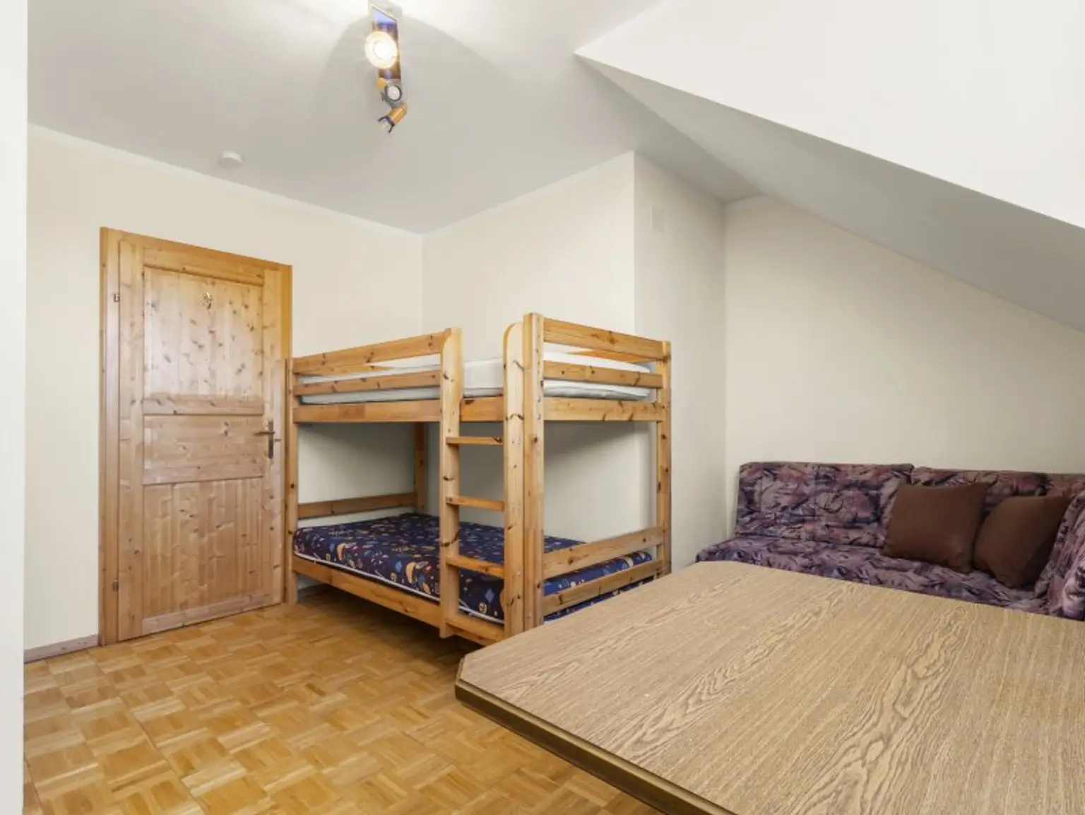 Schönes 247m² Mehrfamilienwohnhaus mit 4 Wohnungen am Weißensee mit Seeblick und Seenähe in TOPLAGE