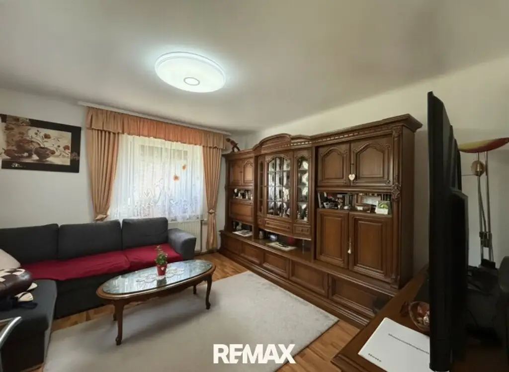 Frisch renoviert! Helle 3-Zimmer-Wohnung mit neuem Bad, neuer Elektrik, moderner Küche & Grünblick in Kapfenberg