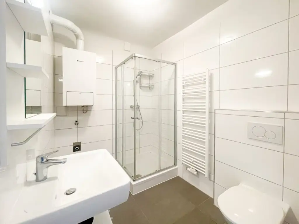 Helle 2-Zimmerwohnung mit hofseitigem Schlafzimmer – Nähe U4/U6 & Meidlinger Markt