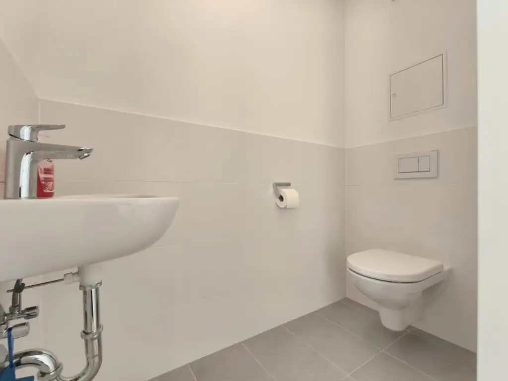 Exklusive 2-Zimmer-Dachgeschosswohnung mit Süd/West-Terrasse – Erstbezug in Toplage Nahe U1 Kagran, Donau Zentrum & Alter Donau