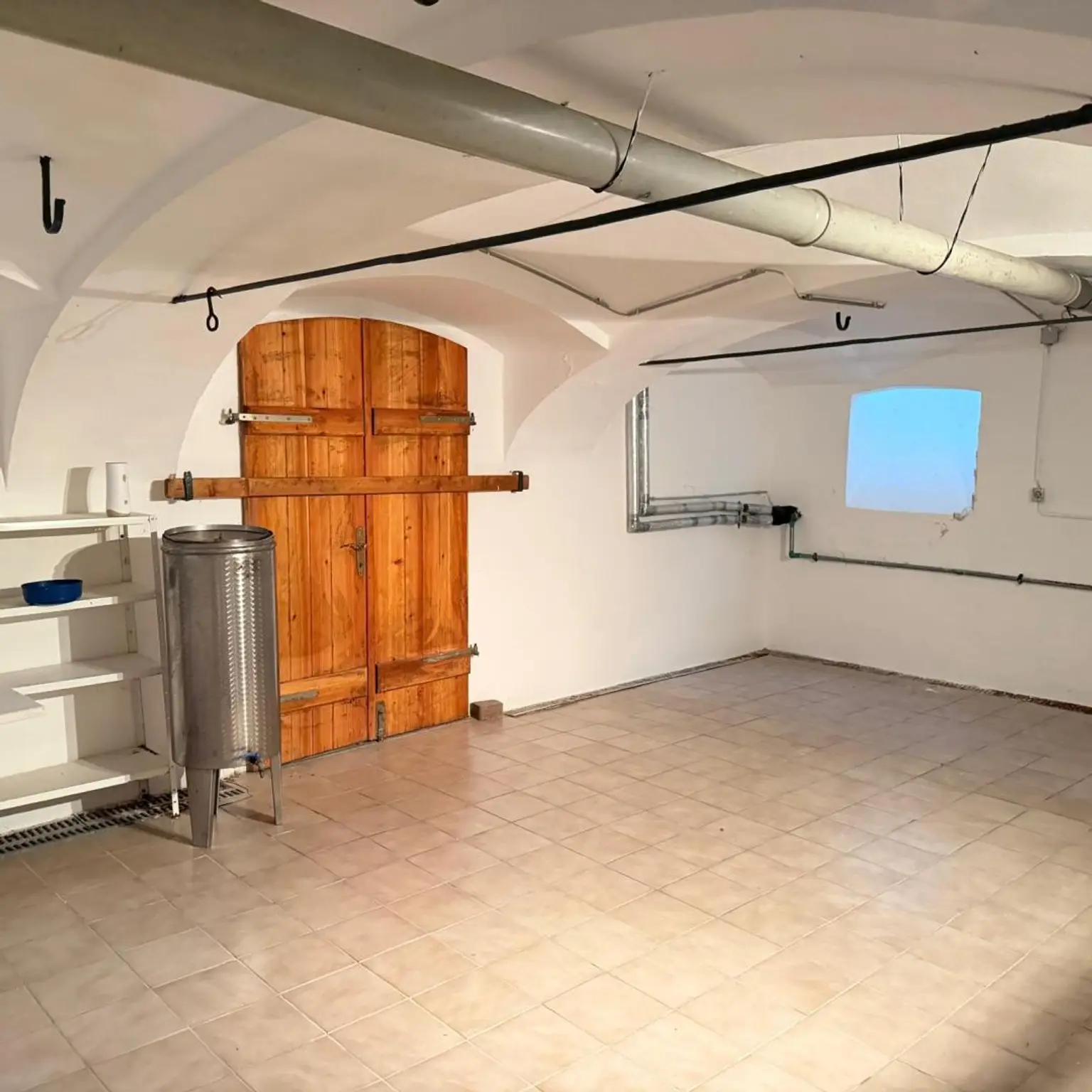 Wohnen in Aussichtslage mitten in der Natur auf  8 Ha. Grund, ehemalige Hofstelle!