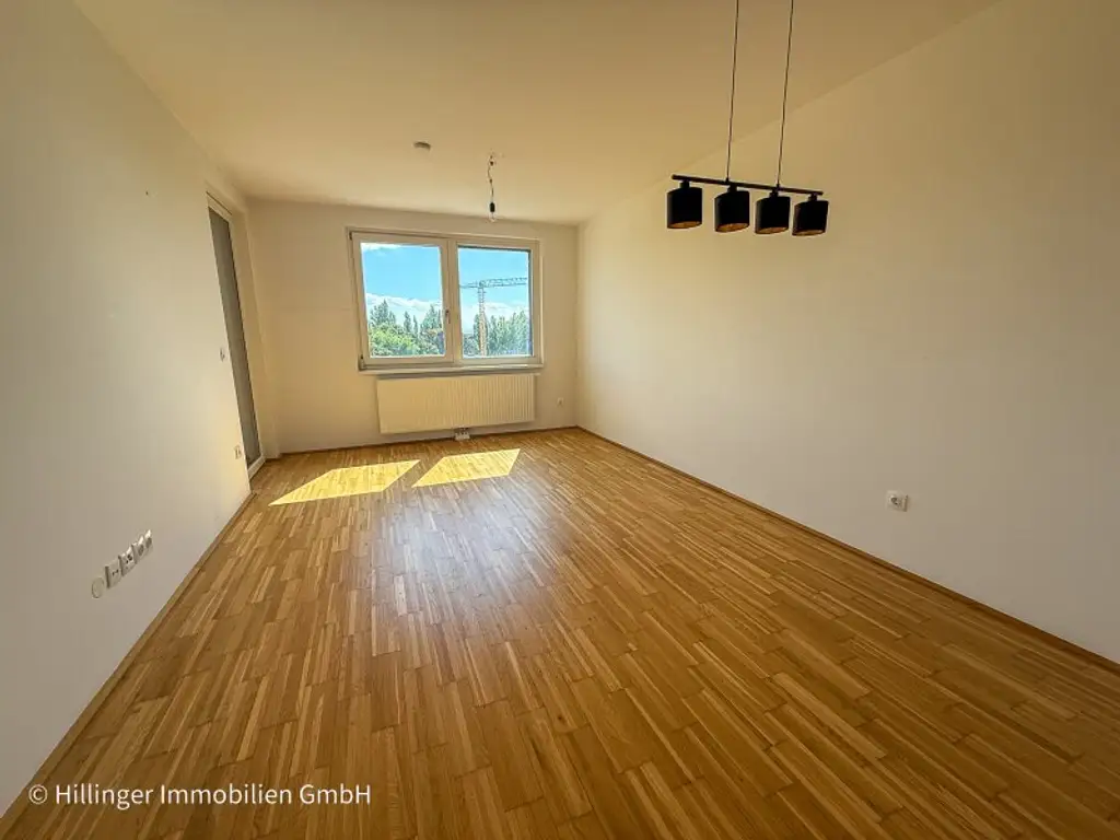 Großzügige 2-Zimmer Wohnung mit Loggia