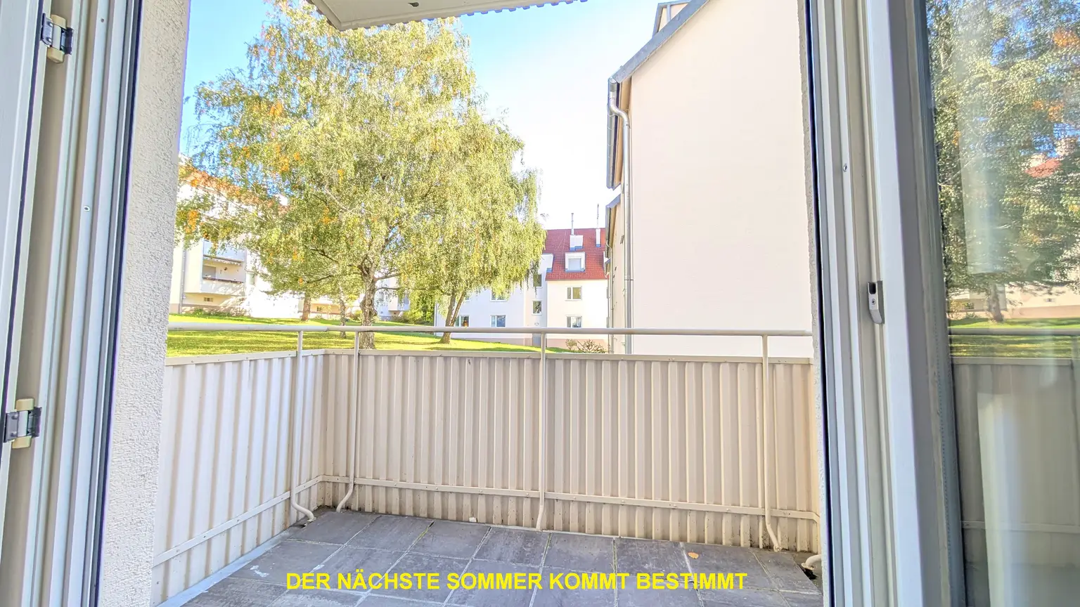 Nette Balkon-Garconniere in ruhiger und zentraler Grünlage beim Rahthauspark/ Mauer Hauptplatz !