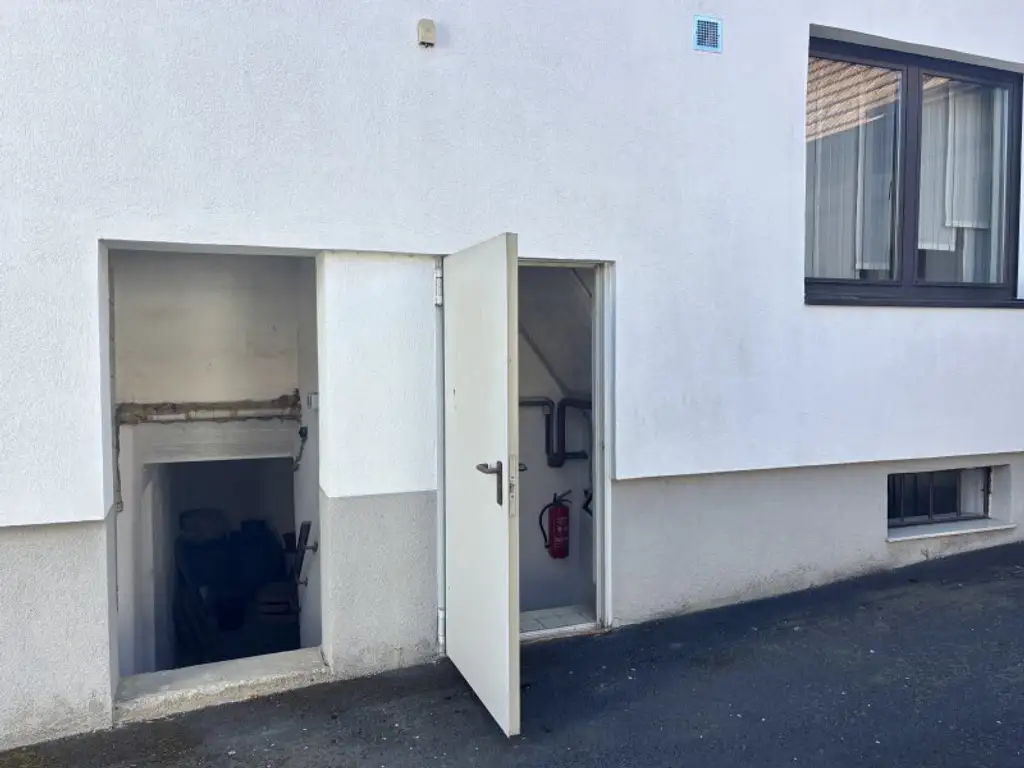 ** CHARMANTES ORIGINAL **  Olbendorf - gepflegter Vierkanthof in Ortslage mit ca. 1470 m2 Eigengrund !!