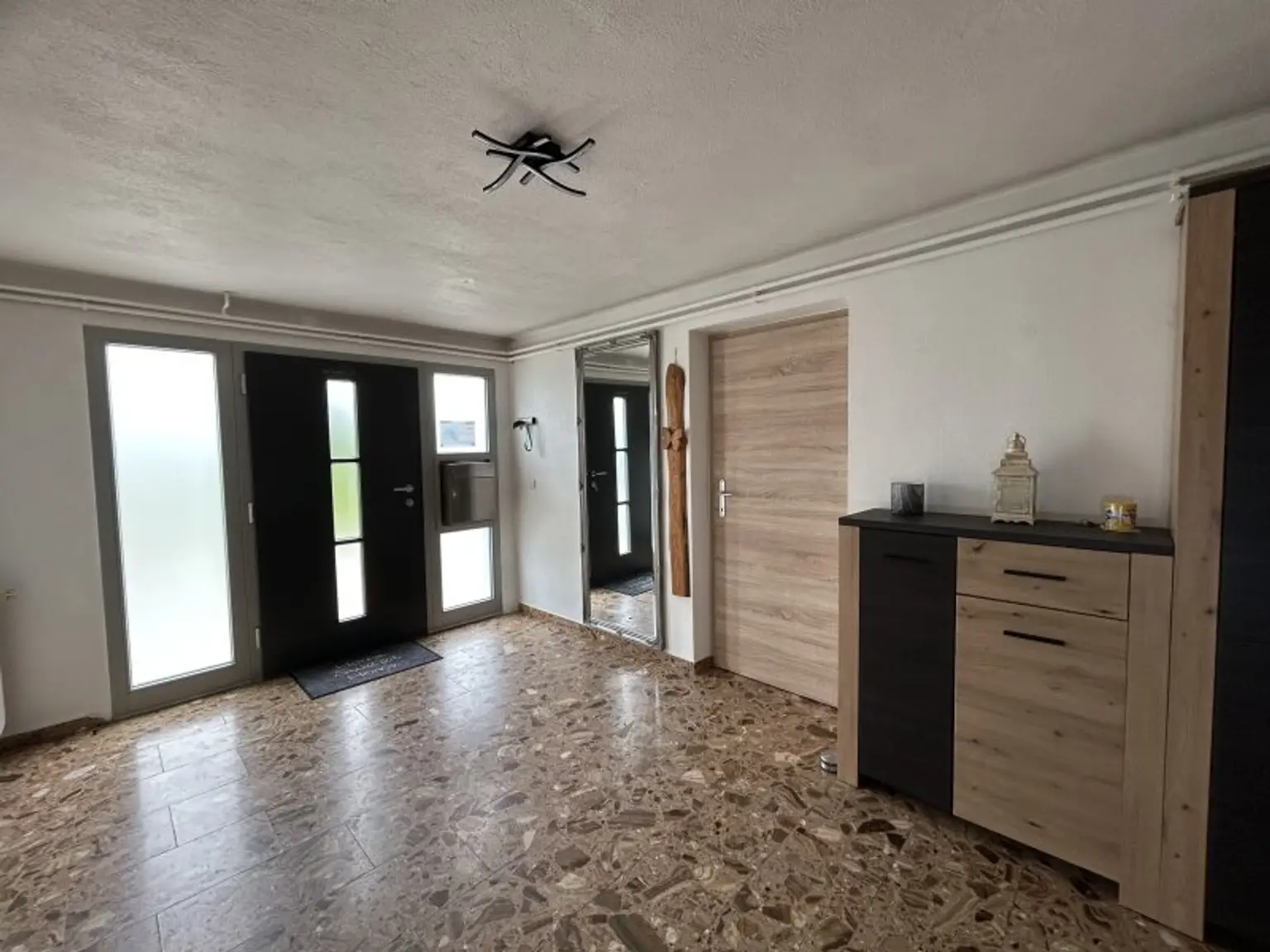+Einzigartiges Mehrfamilienhaus und riesen Grundstück, direkt neben Oberpullendorf! +