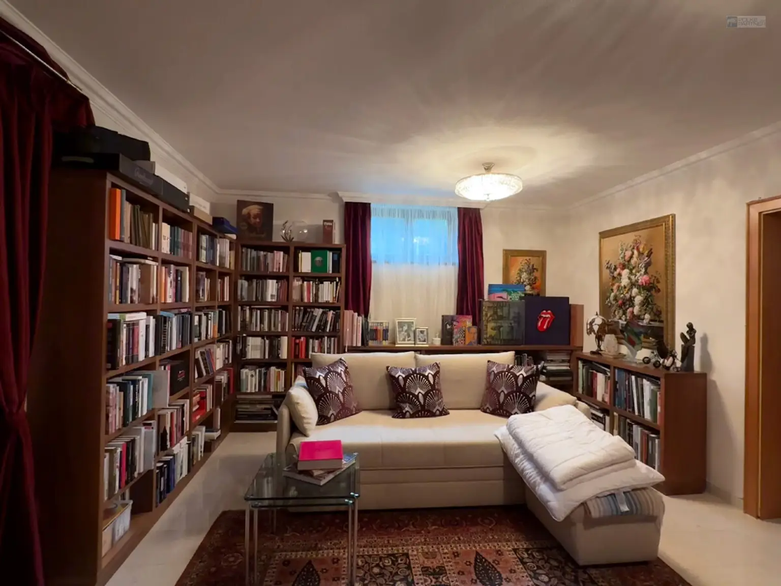 GARTENPARADIES   -  9.000 M² - 
LANDHAUS IN PARKLANDSCHAFT  
NUR 30 MINUTEN VON WIEN