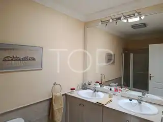 5de532ea-f3b7-41b7-aff5-a27f750bf3f5