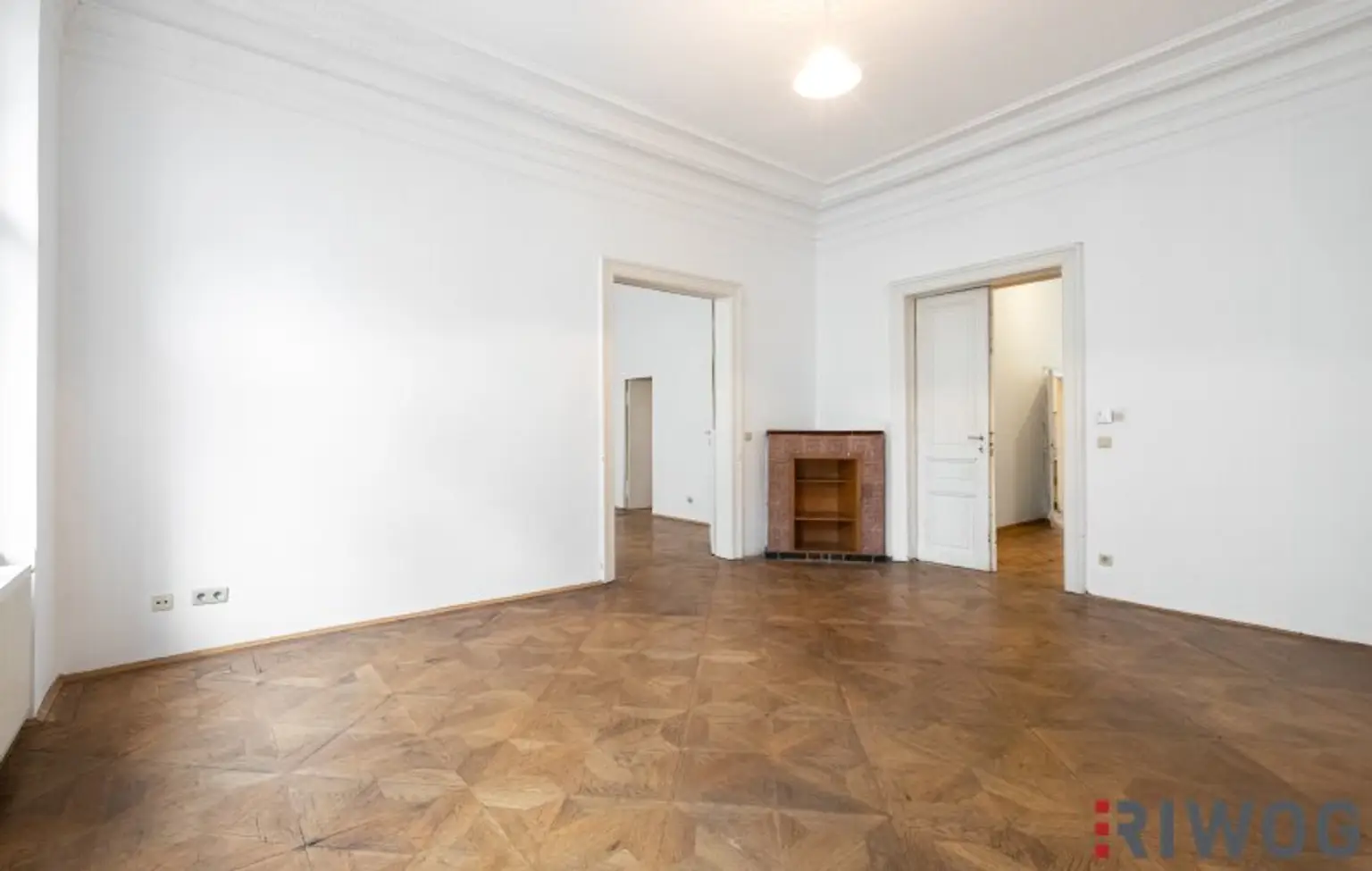 NÄHE 1. BEZIRK, DONAUKANAL UND AUGARTEN | Stilaltbauwohnung mit Potenzial | ca. 3,60 m Raumhöhe | Teils Hoflage | Rembrandtstraße