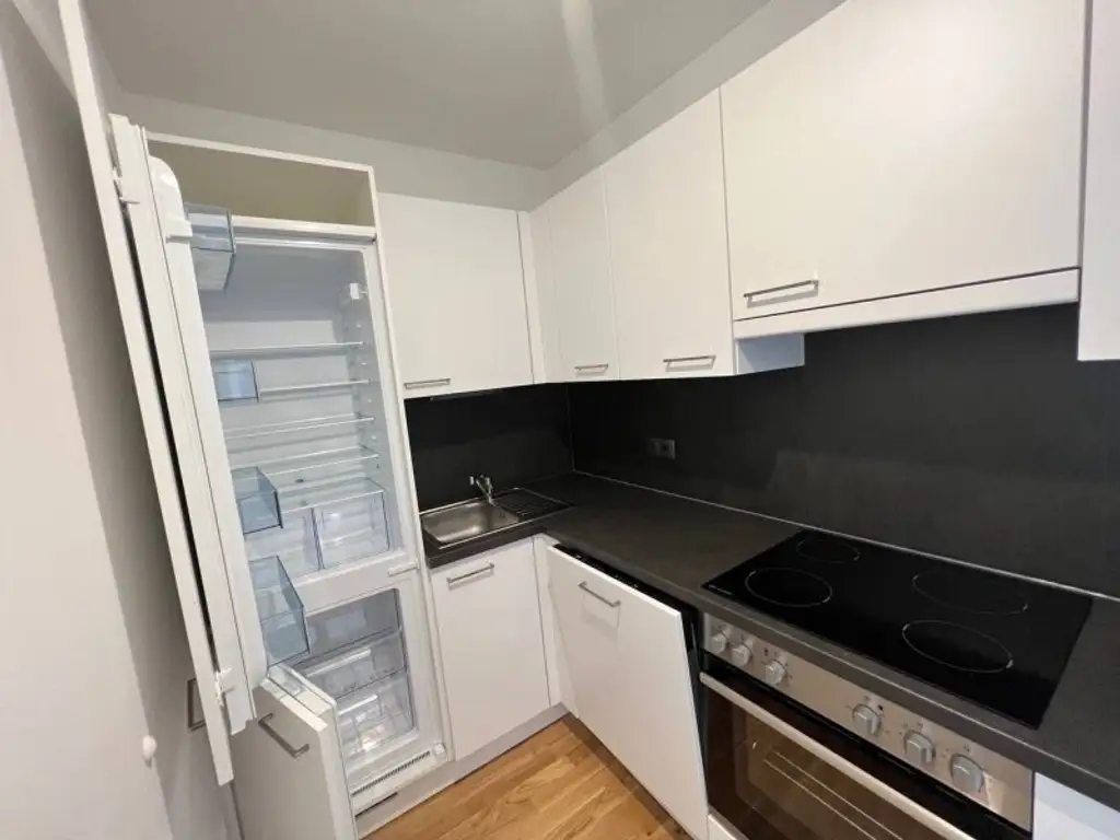 EXKLUSIVES WOHNEN IN RUHIGER LAGE MIT BALKON & GARAGE – IDEAL ZUR ANLAGE