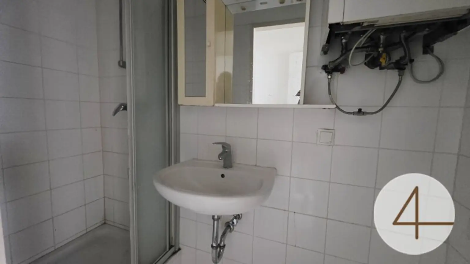 Starterwohnung im Erdgeschoß Gründerzeithaus