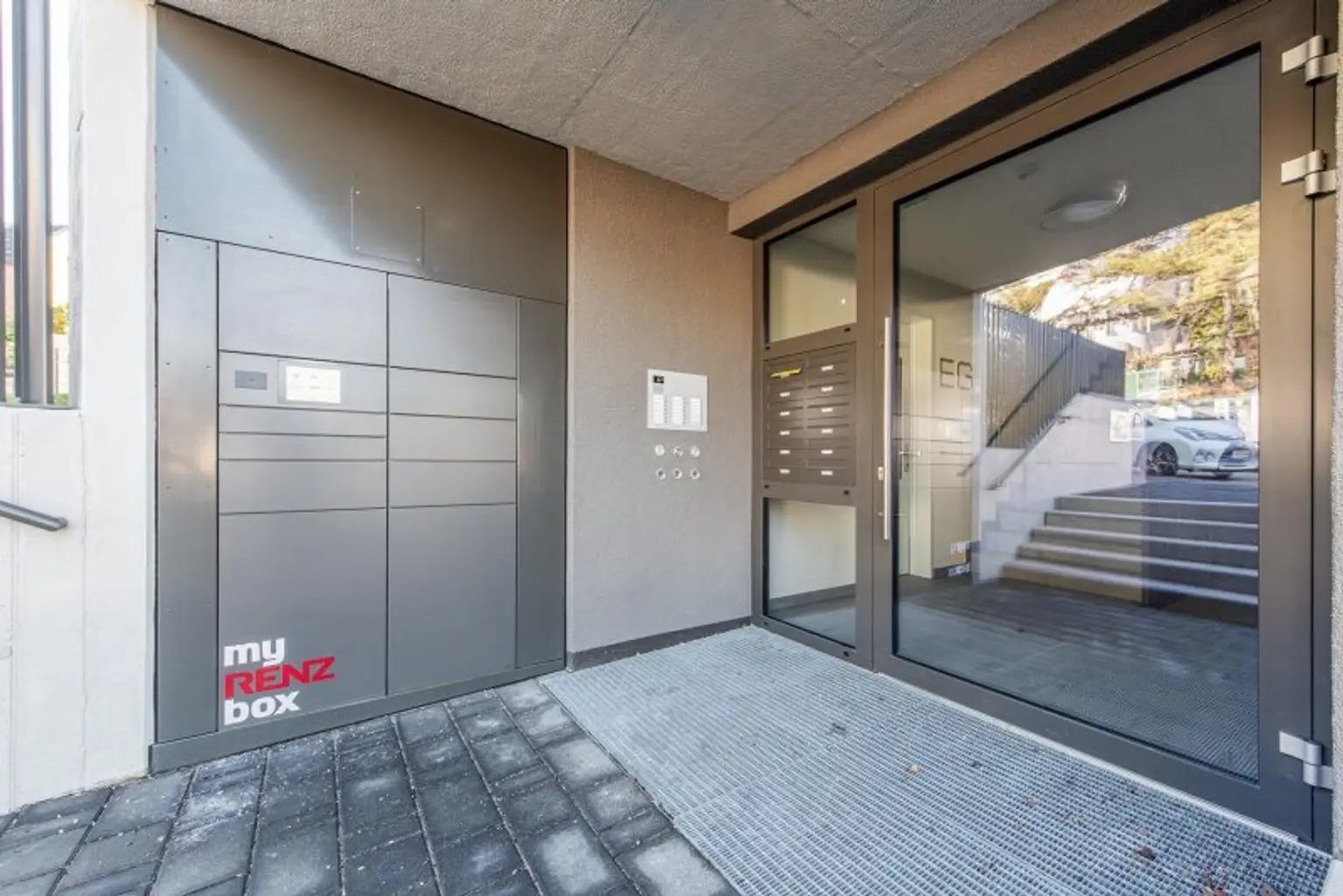 Großzügige 3-Zimmer-Wohnung mit Balkon und Stellplatz zu vermieten!