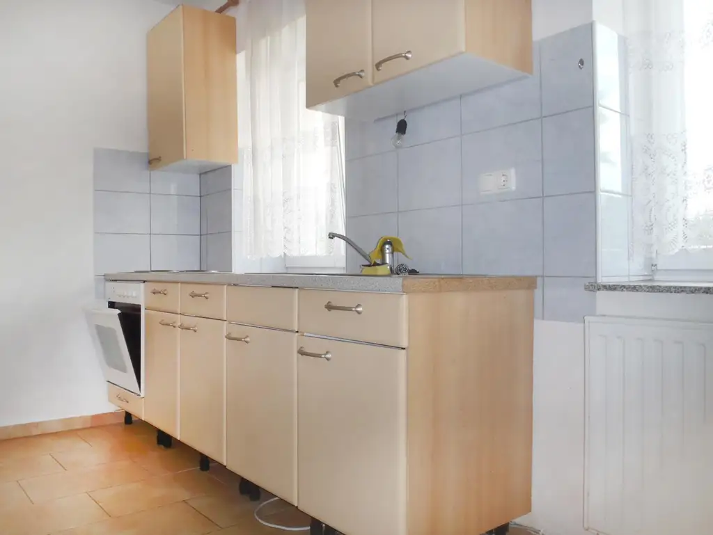 Vermieteter Gastronomiebetrieb mit separater Wohneinheit in zentraler Lage! Nähe BMW, SKF!!