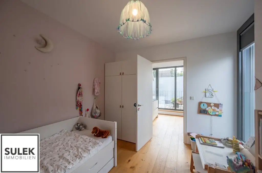 Einzigartige DG-Wohnung mit Loft-Charakter und Terrassen (rd. 165m²) inkl. atemberaubendem Fernblick