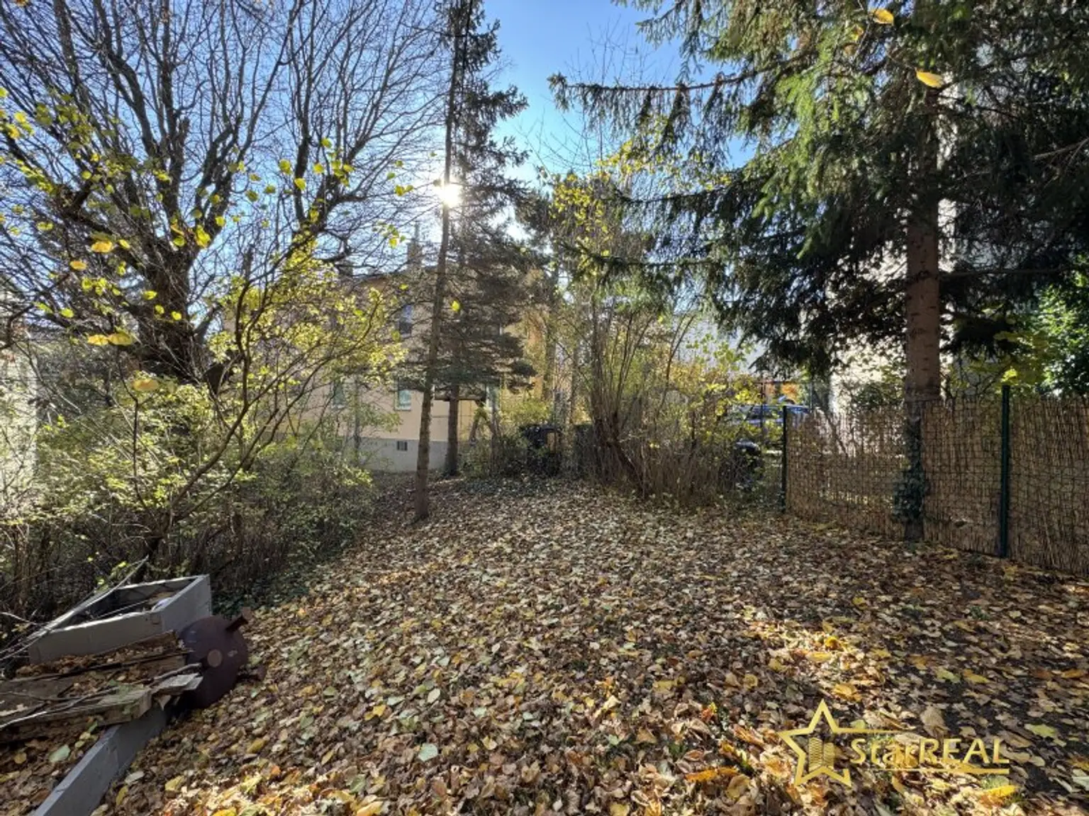 4 ZIMMER WOHNUNG IN 1130 WIEN! RENOVIERTER ZUSTAND. GEMEINSCHAFTSGARTEN.