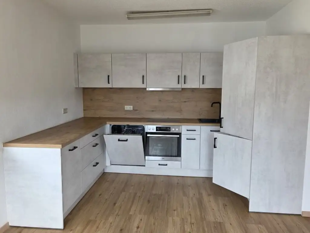 Neuwertige 1-Zimmer-Wohnung mit Balkon in Wels – Ihr neues Zuhause für 754,52 €!