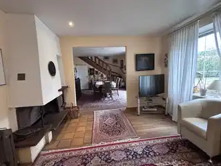 Wohnzimmer mit Blick ins Esszimmer EG