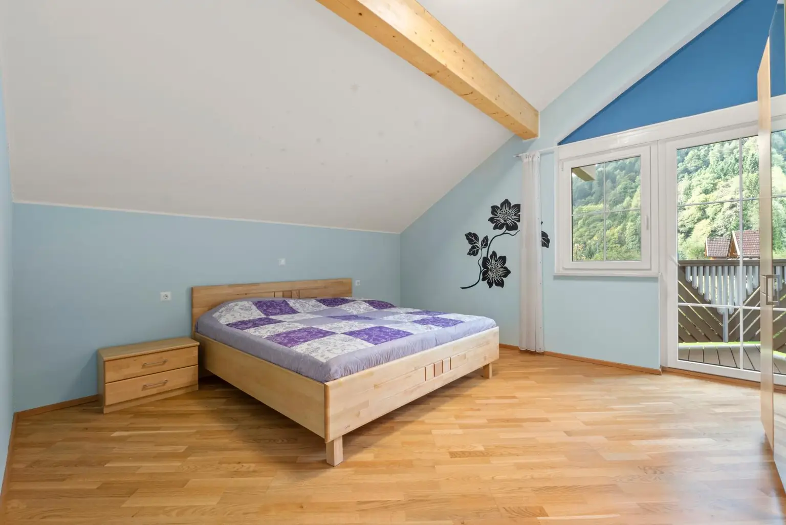 Schönes Einfamilienhaus mit großem Garten und guter Anbindung in Gmünd