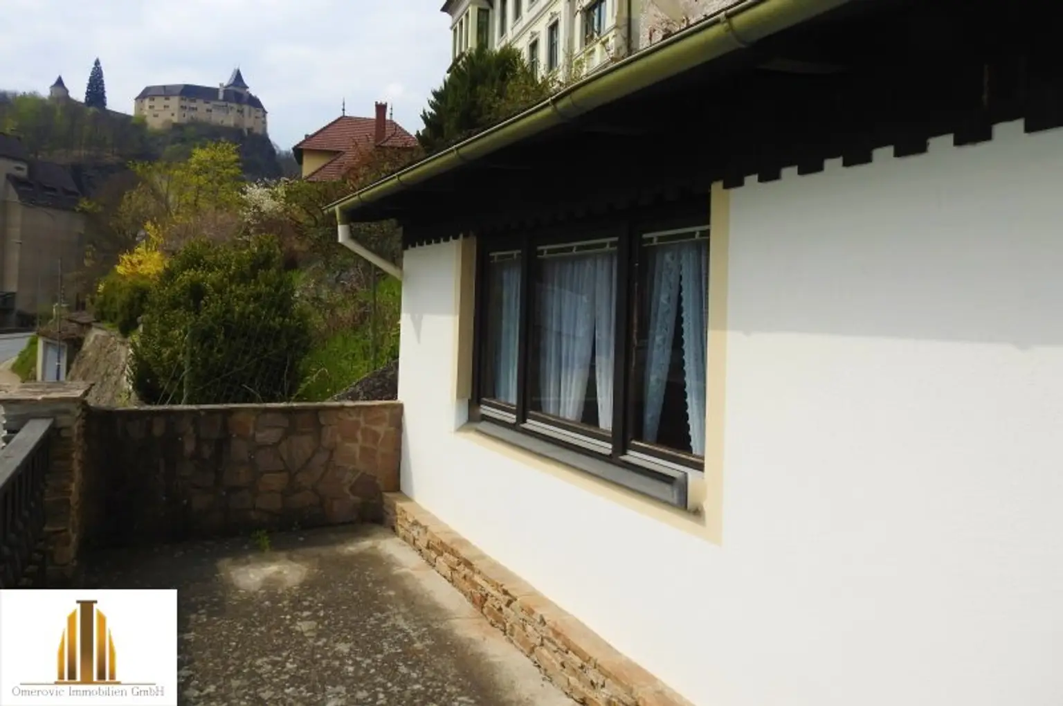 Ehemaliges Gästehaus im Villencharakter mit Blick auf die Rosenburg im Kamptal (Waldviertel)! 6,5 km von Horn entfernt!