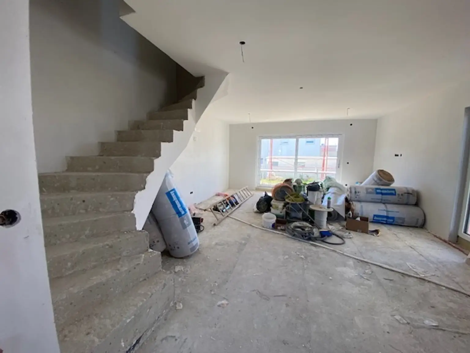 Moderne Doppelhaushälfte in Parndorf: Erstbezug mit Garten und Terrasse!
