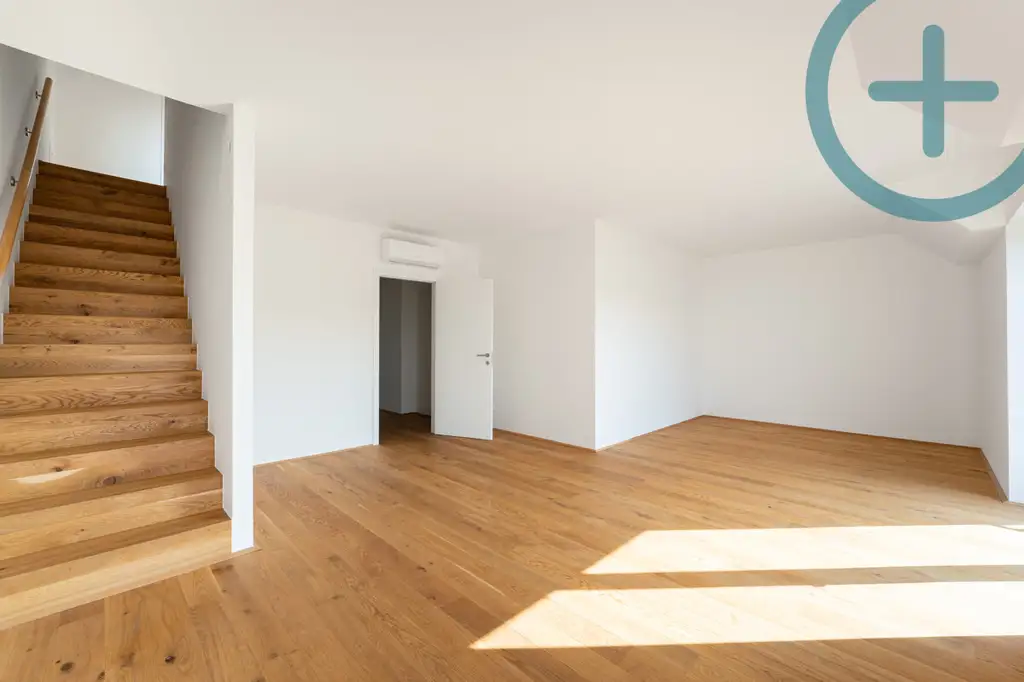 SONNNENSCHEINHIT MIT 2 TERRASSEN