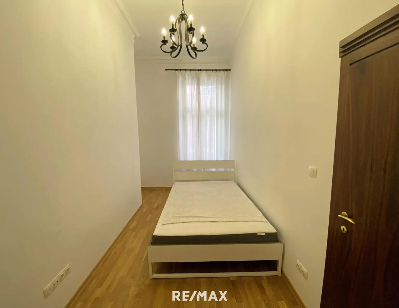 6 Zimmer Ordination/Büro/Praxis/Wohnung nahe des Parlaments!