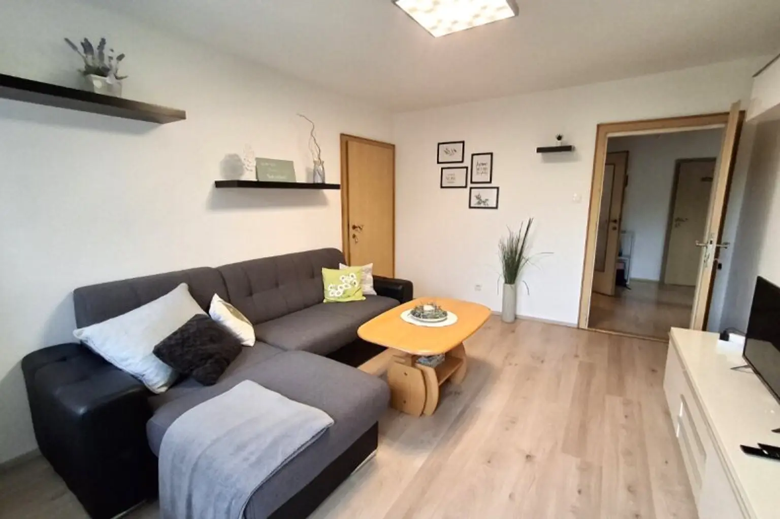 Gepflegte 3-Zimmer-Wohnung mit Balkon und Garage zu mieten