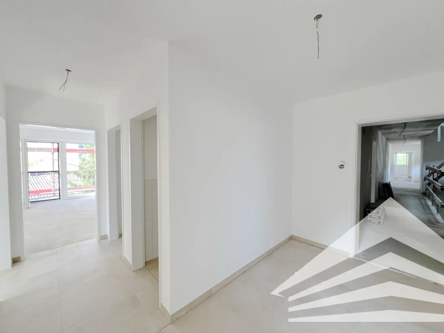 Lichtdurchflutete 3-Zimmer Wohnung mit großem Balkon in Puchenau!