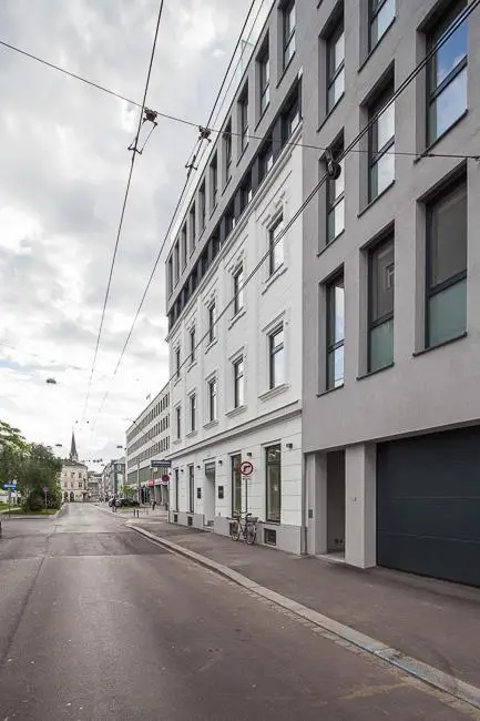 Stadthaus Volksfeststraße 1
