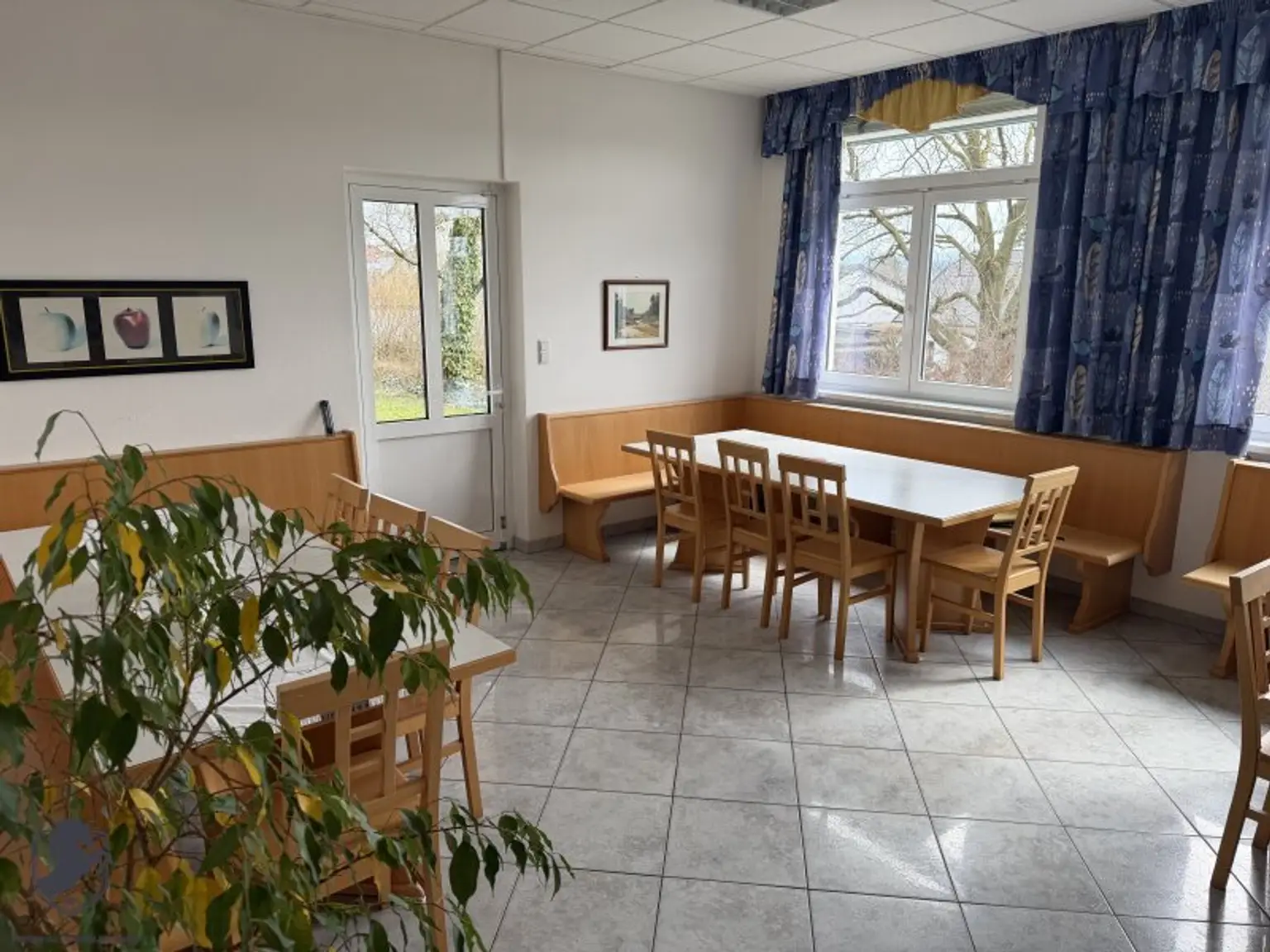 Bürogebäude nahe Haubiversum – Arbeiten mit Ötscherblick