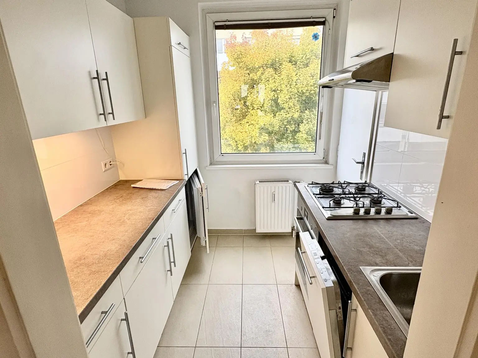 Helle, sanierte 3-Zimmer-Wohnung mit Loggia im 4. Lift-Stock – 1030 Wien
