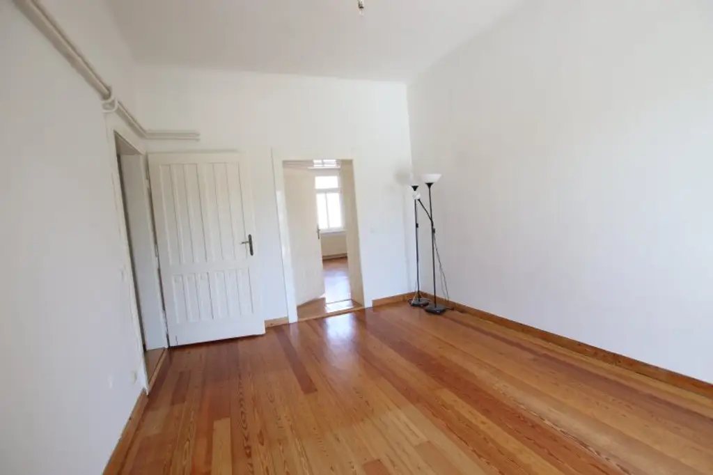 Tolle, sanierte 101m² - 4 Zimmer Altbauwohnung in der Mariannengasse - City