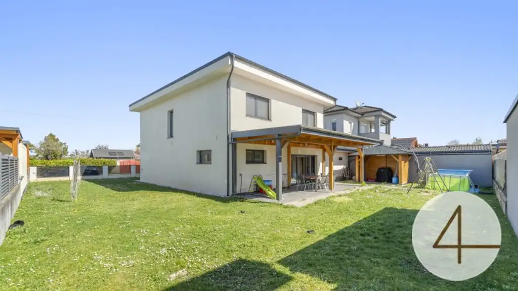Hochwertiges Traumhaus mit Terrasse, Garage & Carport