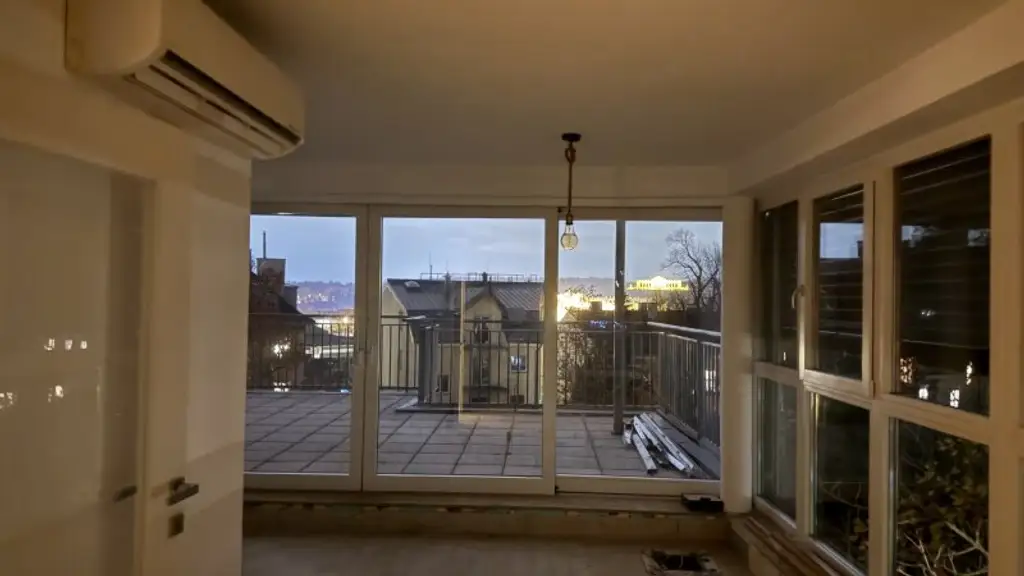 Schönbrunn in Sicht: Neu sanierte und klimatisierte 2-Zimmer mit 2 Terrassen