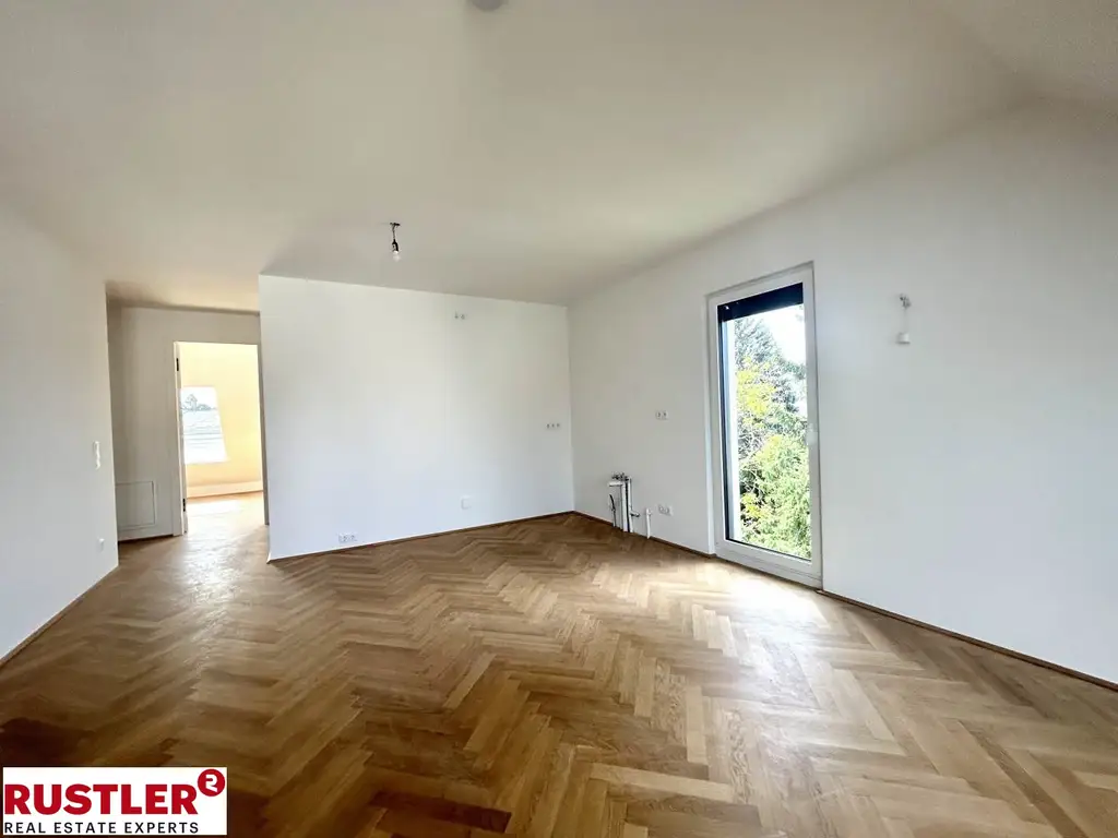 Exklusive Dachgeschosswohnung in Grünruhelage - zu verkaufen