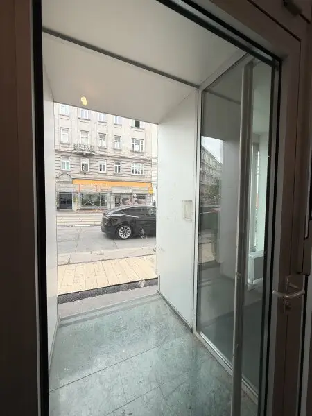 3-Zimmer Geschäftsfläche in 1090 Wien mit hoher Frequenz zu vermieten