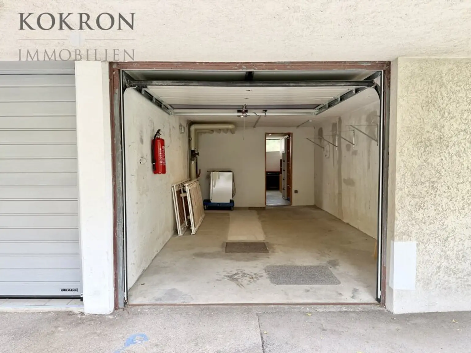 Die Garage mit angeschlossenem Hobbraum
