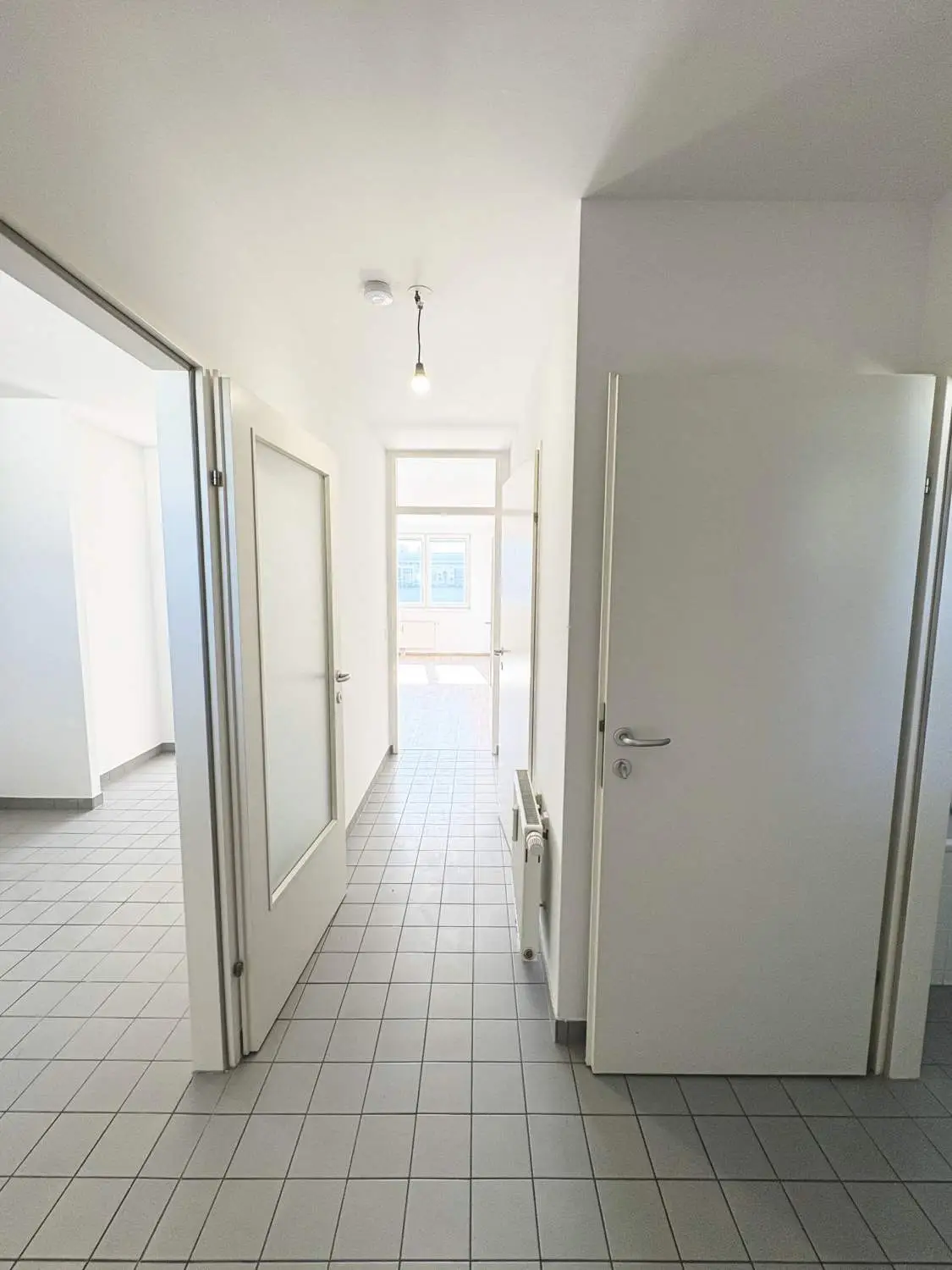 Gefördert und unbefristet - 2 Zimmer Loggiawohnung - 
Nähe Donau und U2 - FINANZIERUNGSBEITRAG