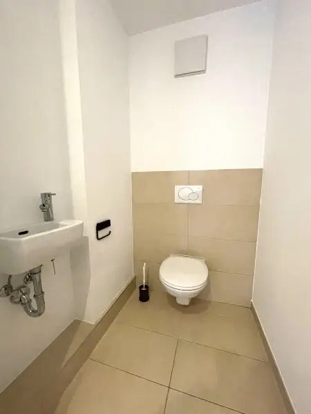 Sonnige 3,5-Zimmer Dachgeschoßwohnung mit Terrasse zu kaufen